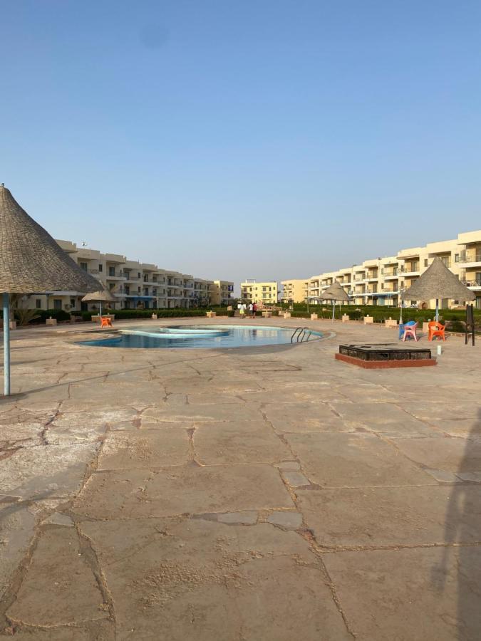 شاليه قرية ريفيرا 1 Ras Sudr Exterior foto