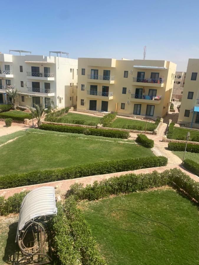 شاليه قرية ريفيرا 1 Ras Sudr Exterior foto