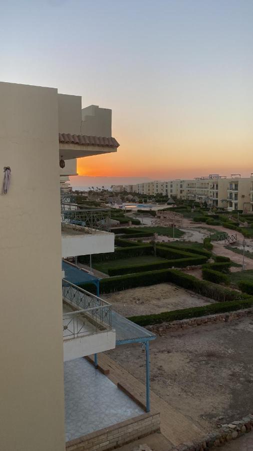 شاليه قرية ريفيرا 1 Ras Sudr Exterior foto