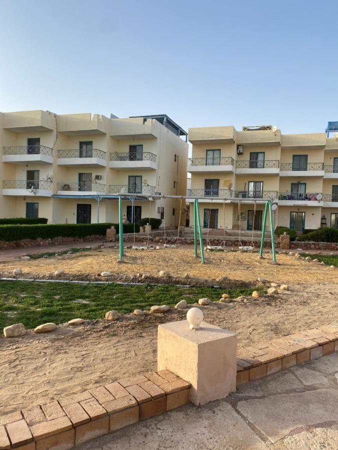 شاليه قرية ريفيرا 1 Ras Sudr Exterior foto